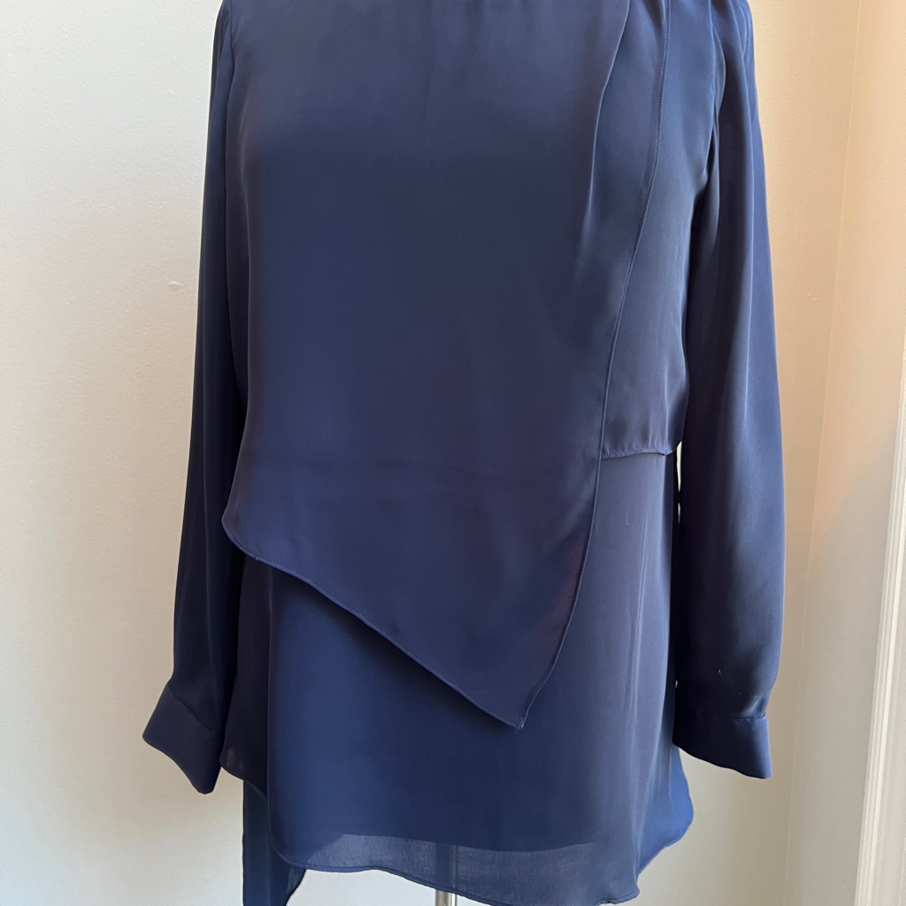 White House Black Market Elegant Navy Blue Women's Top Size 14